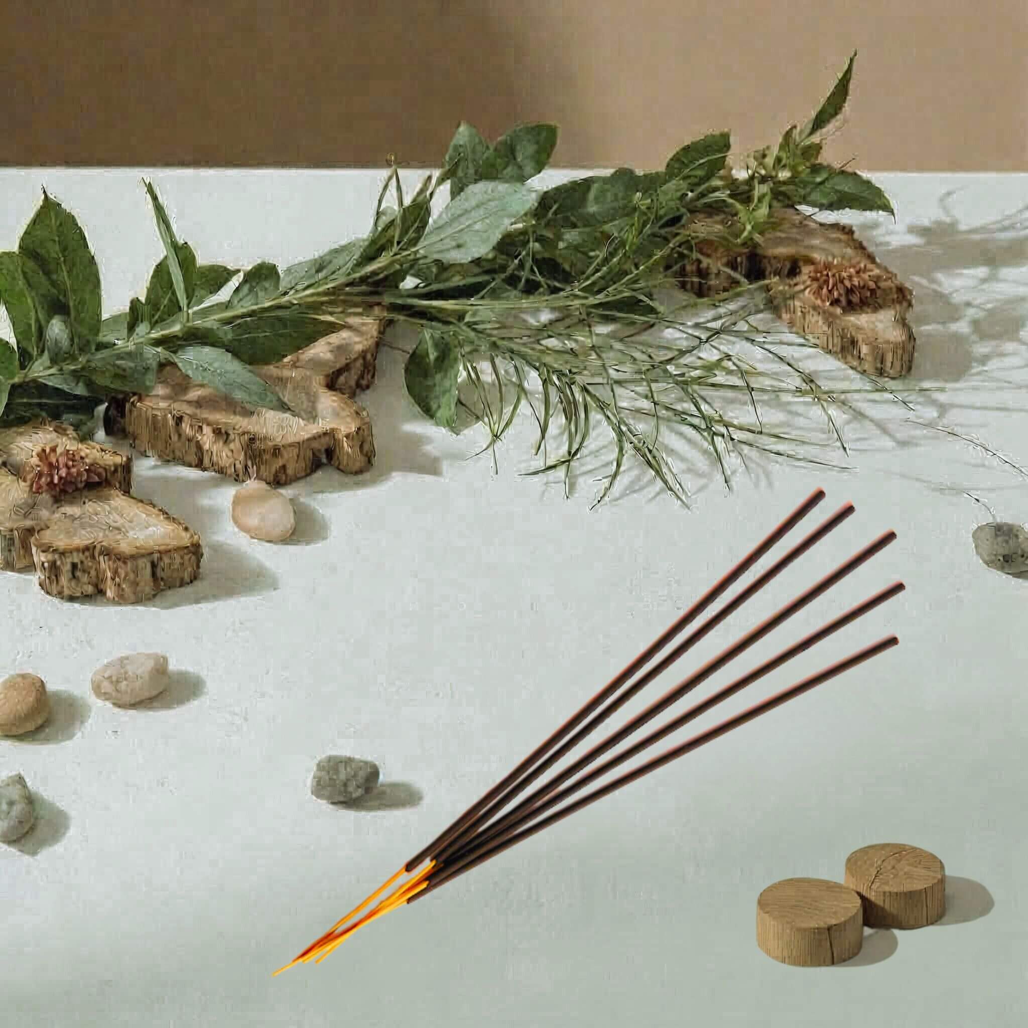 Sandalwood &amp; Palo Santo - 13 sticks